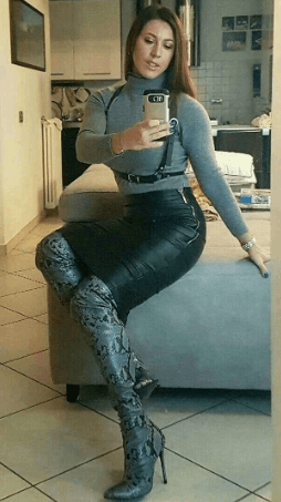 Altunizade Konutta Fantezi Yapan Yeni Escort Bayan Epilepsi