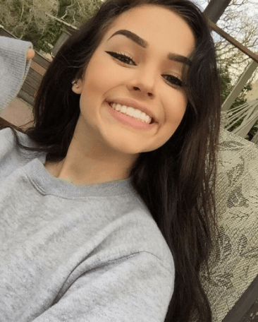 Altunizade Vip Konutta Cimcif Yapan Escort Bayan Halenur