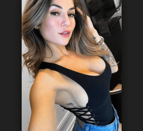 Altunizade Konutta Sarışın Escort Bayan İclal