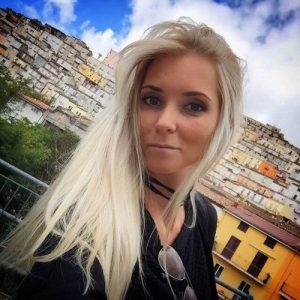 Altunizade Sarışın Sakso Sürükleyen Escort Bayan Esen